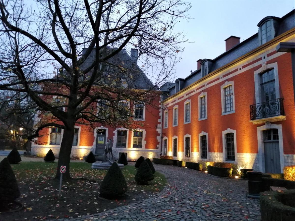デュルビュイ Aux Saveurs D'Enneille Bed & Breakfast エクステリア 写真