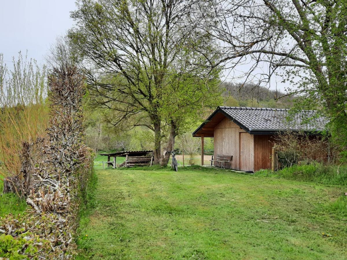 デュルビュイ Aux Saveurs D'Enneille Bed & Breakfast エクステリア 写真